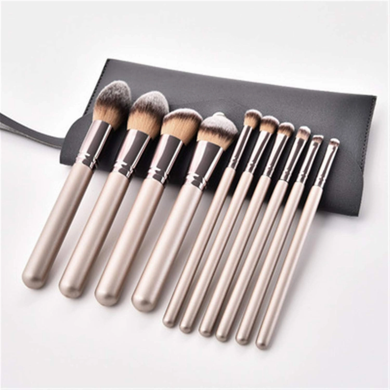 【MB02】14 Pcs Champagne Makeup Brushes Set