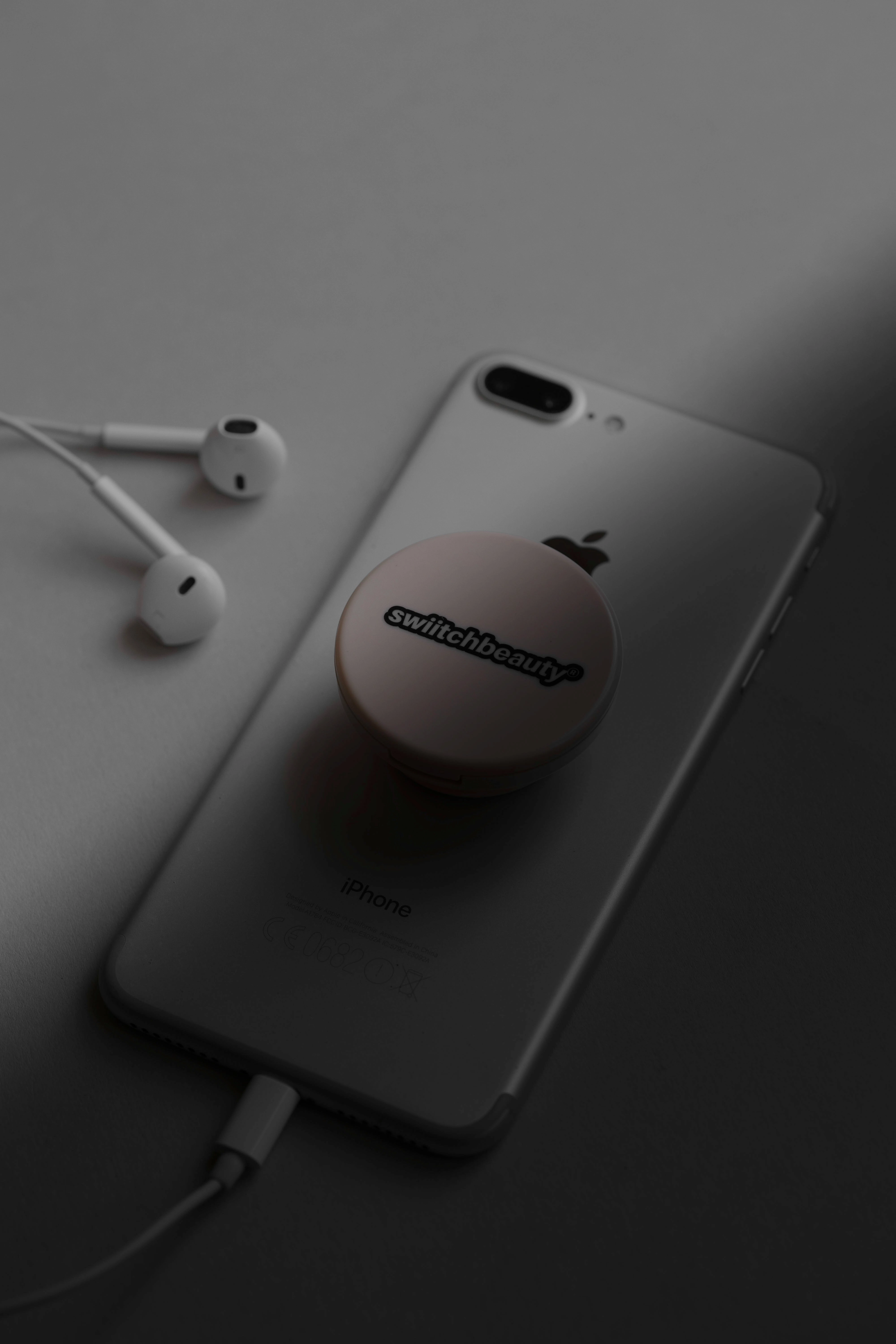#MonoTint - phone grip