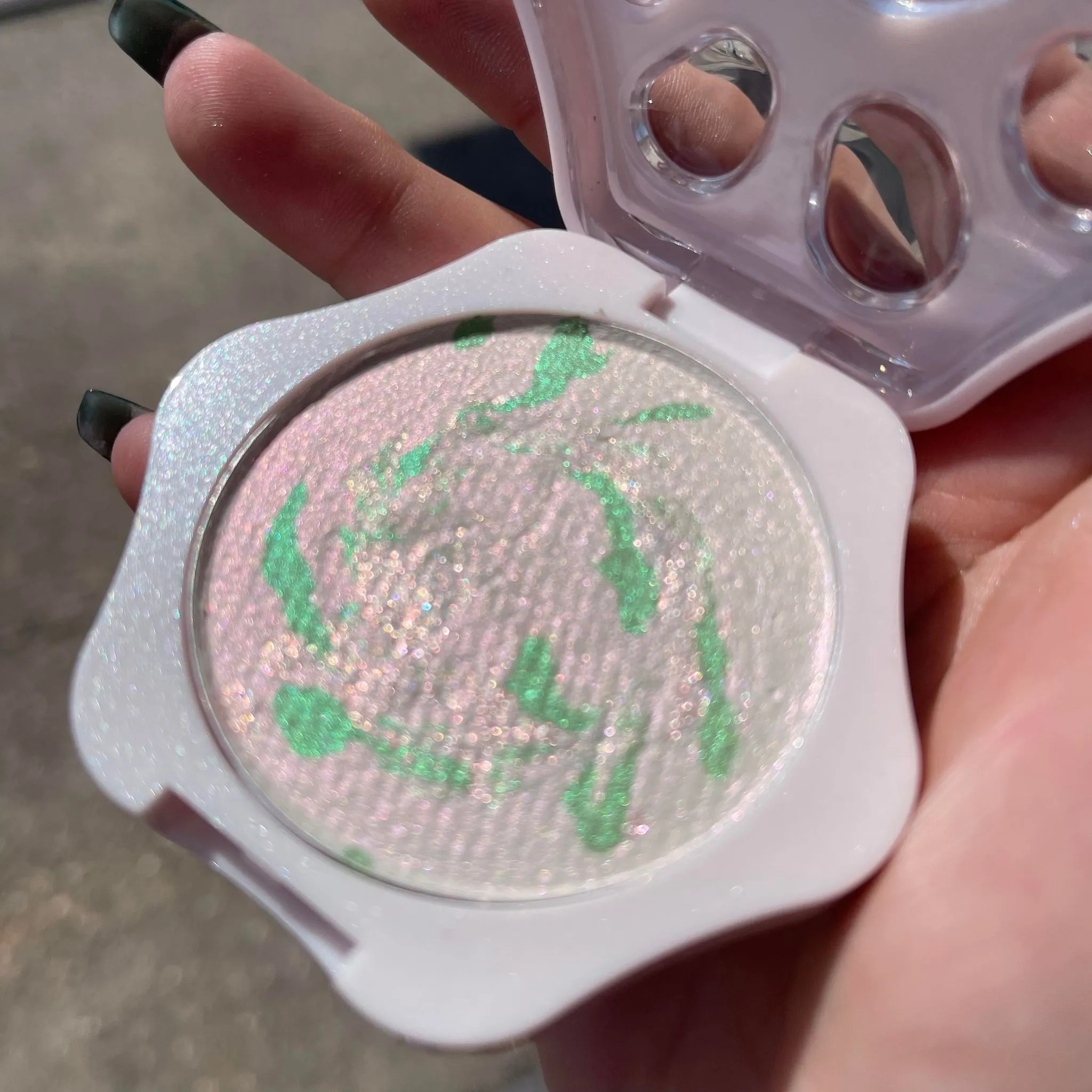 Field of Flowers - Purrfect Glow Highlighter