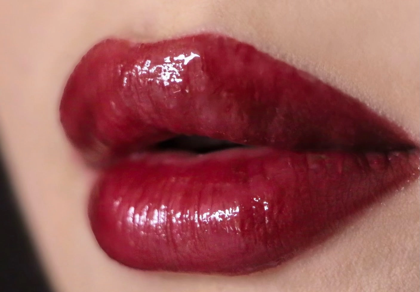 Lip Gloss Potion - Vampires Blood From Curst kosmetics