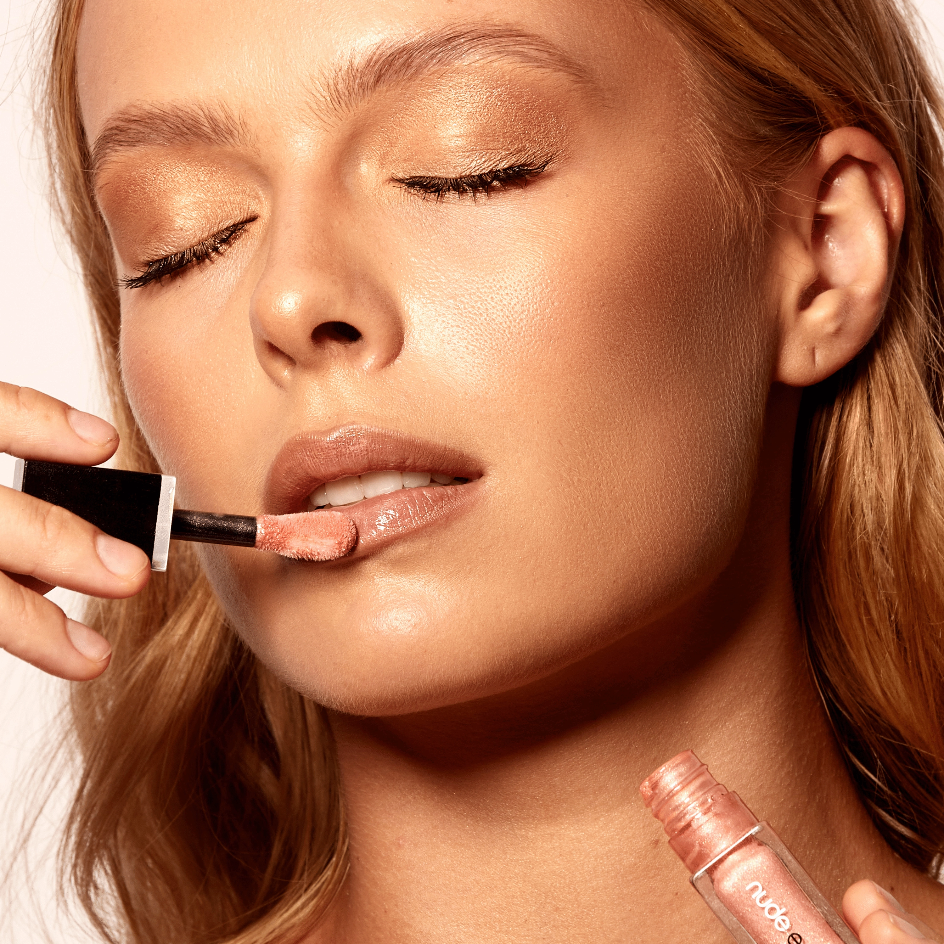 Lip Gloss Whisper