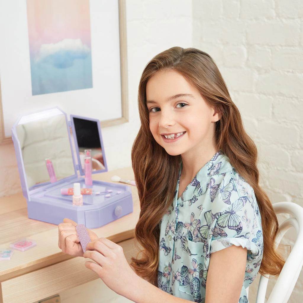 Make it Real Deluxe Light-up Vanity & Cosmetic Set