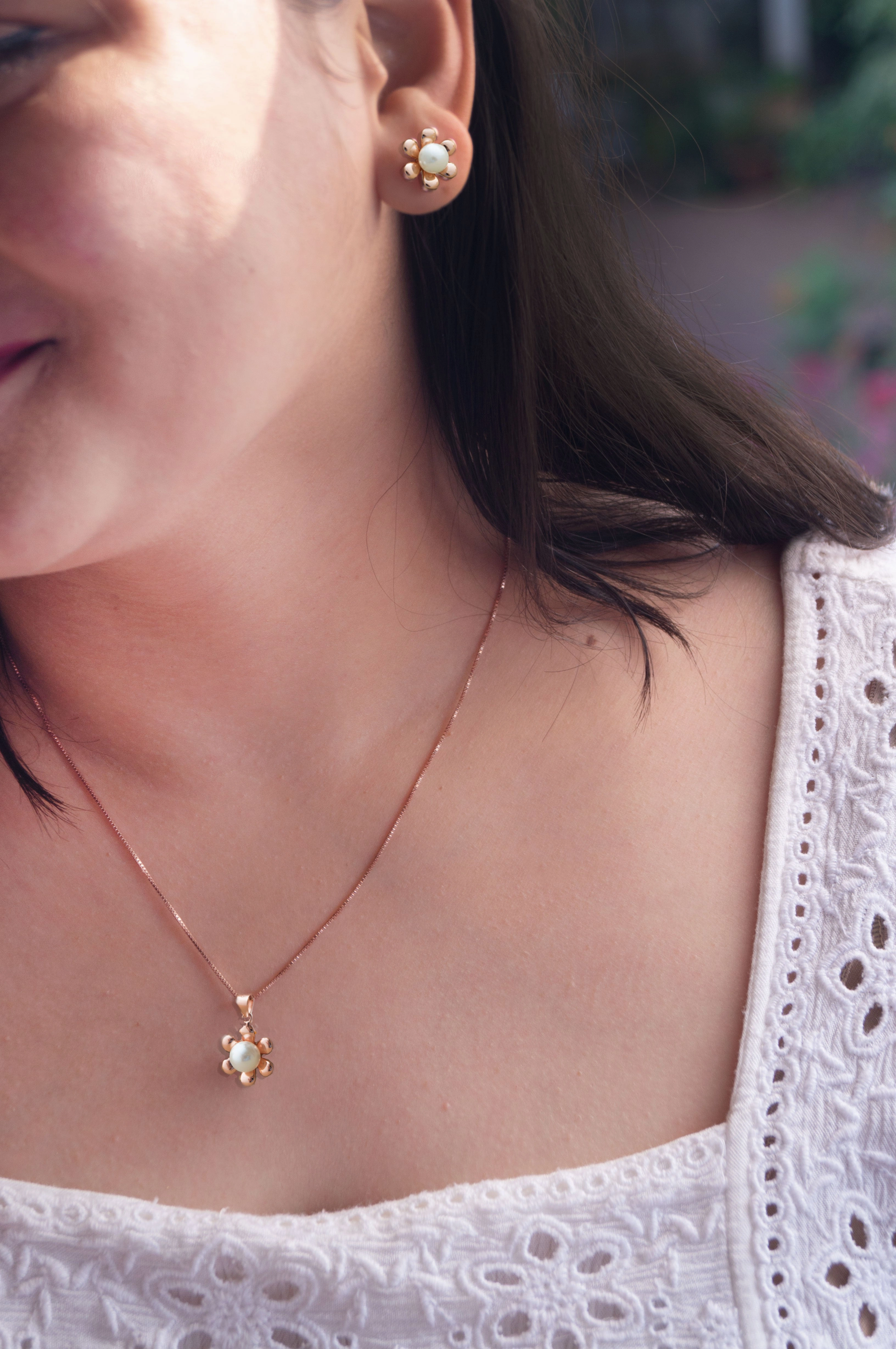 Pearl In A Flower Rose Gold Plated Sterling Silver Pendant Set