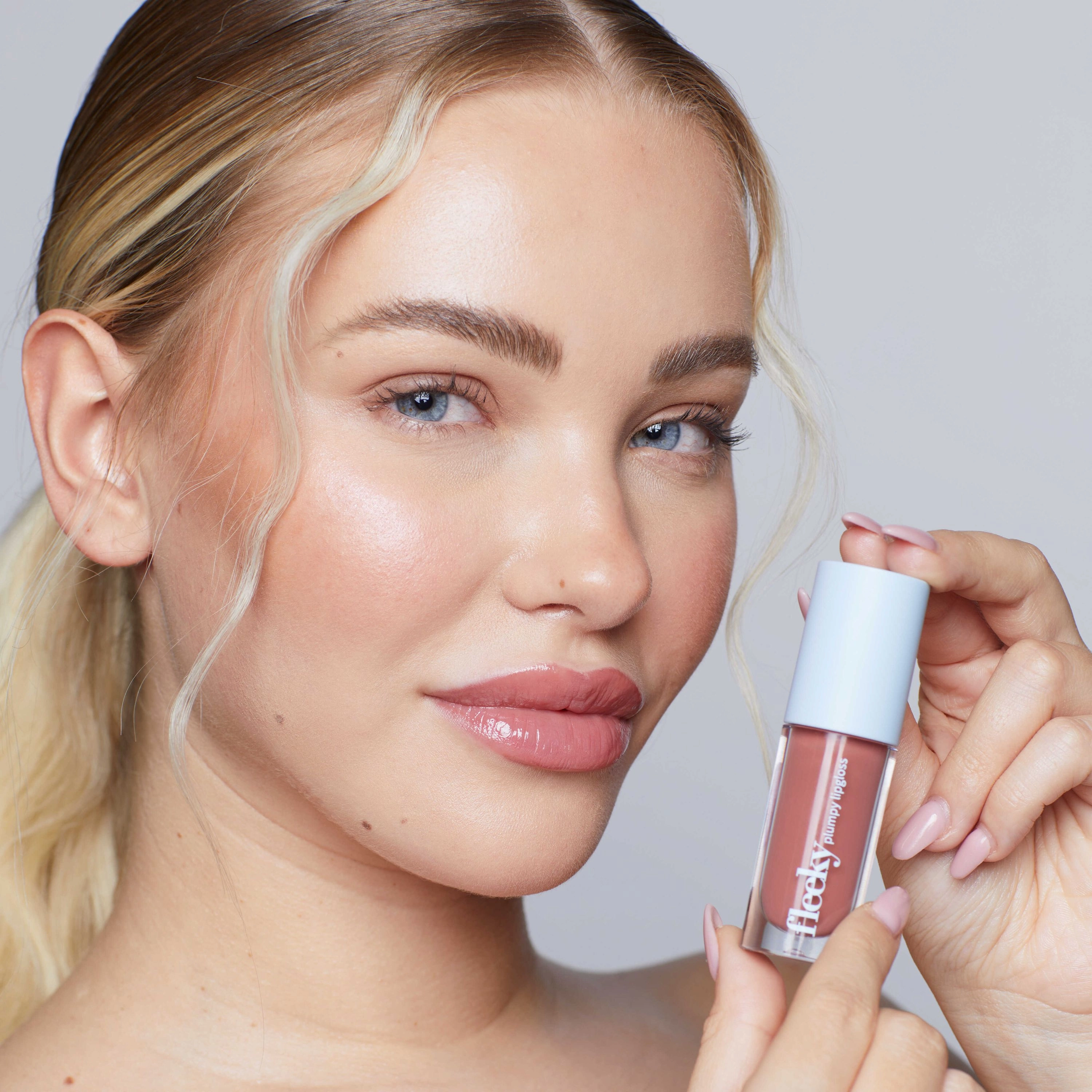 Plumpy Lipgloss Rose Nude