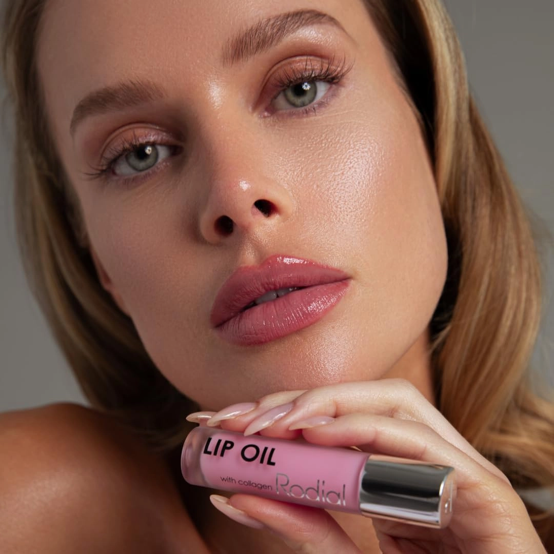Rodial Plumping Collagen Lip Oil 0.13fl.oz, Vegan Collagen-Infused Lip Oil with Macadamia and Jojoba Oil, Deep Hydration for Fuller-Looking Pout, Ultra-Nourishing Formula for Supple and Silky Lips