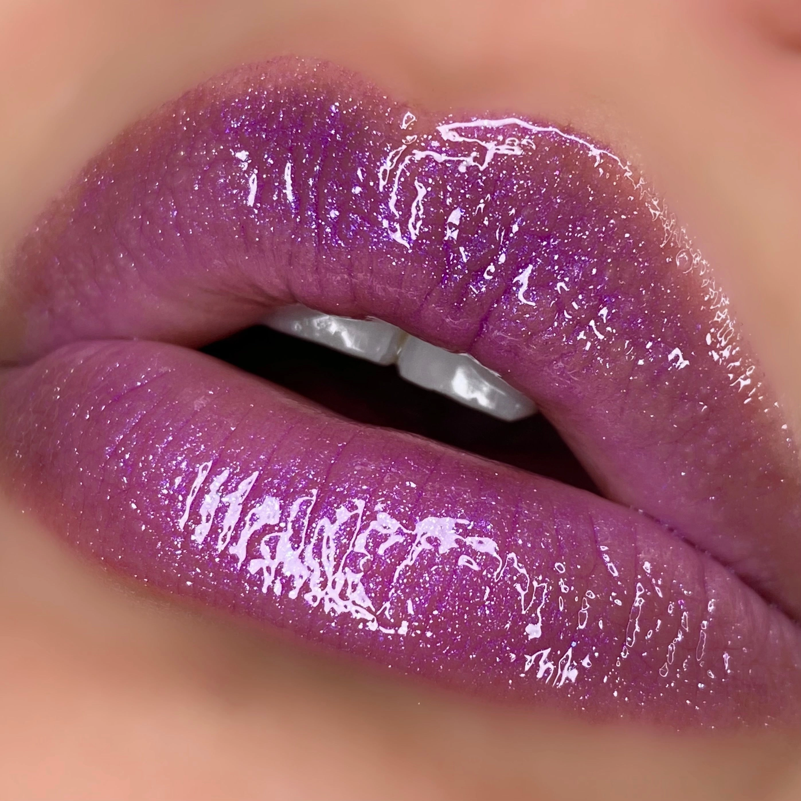 Shimmer Lip Gloss Potion - Magic From Curst kosmetics
