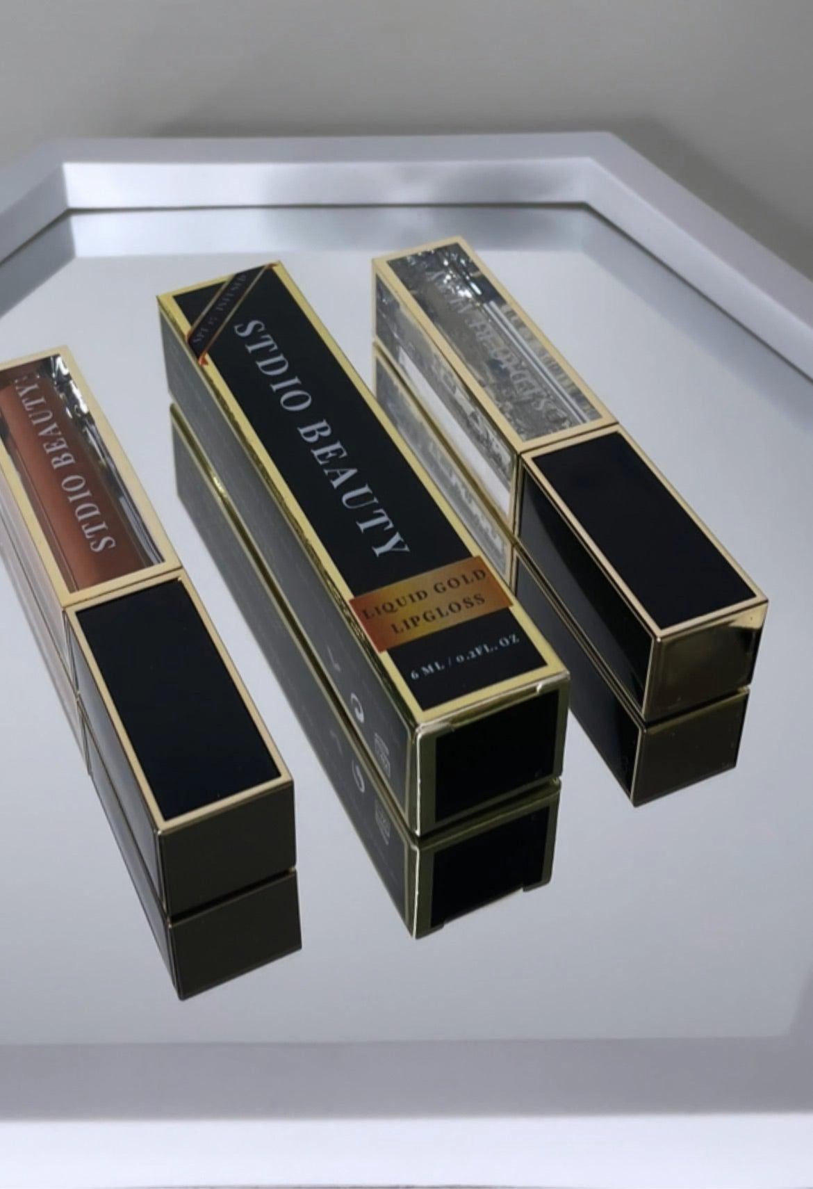 SOLO | LIQUID GOLD LIP GLOSS