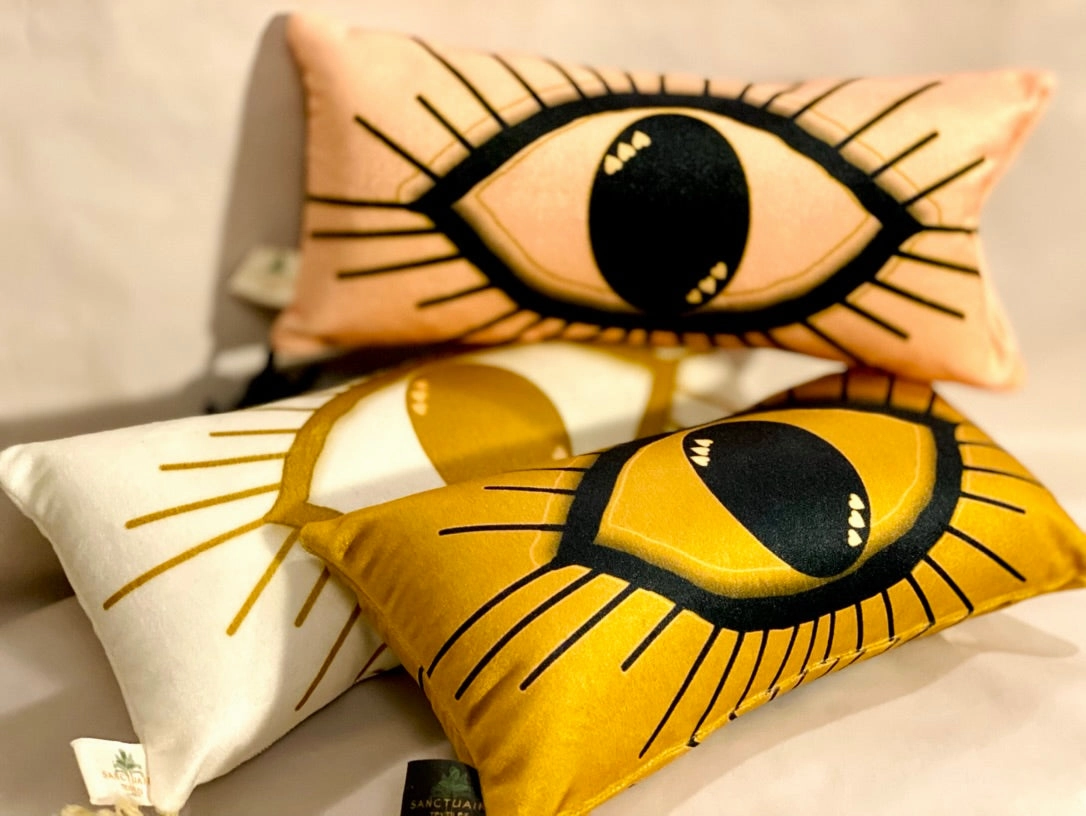 SPIRIT EYE LUMBAR CUSHION
