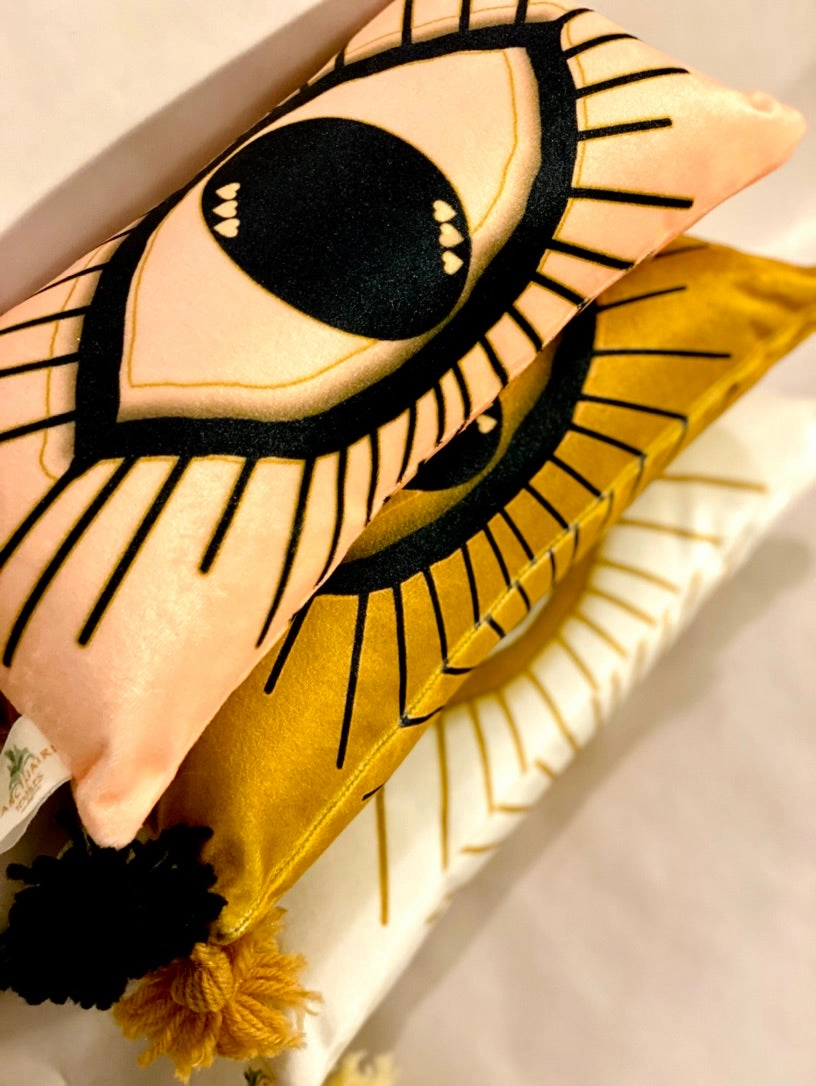 SPIRIT EYE LUMBAR CUSHION